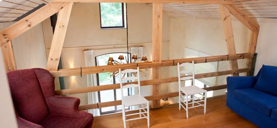 La mezzanine sous les poutres
